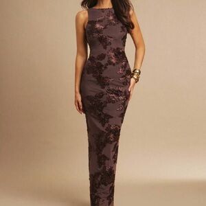Chic Floral Maxi Dress in Brown